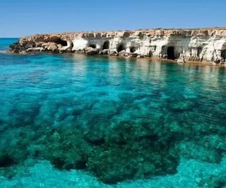 Lighthouse Beach View Apartment Paphos