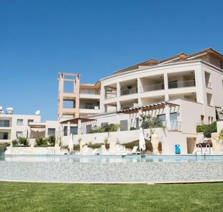 Apartment Lighthouse Beach View Paphos