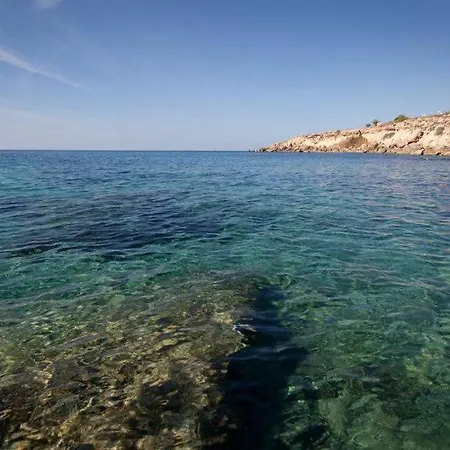 Daire Lighthouse Beach View Pafos